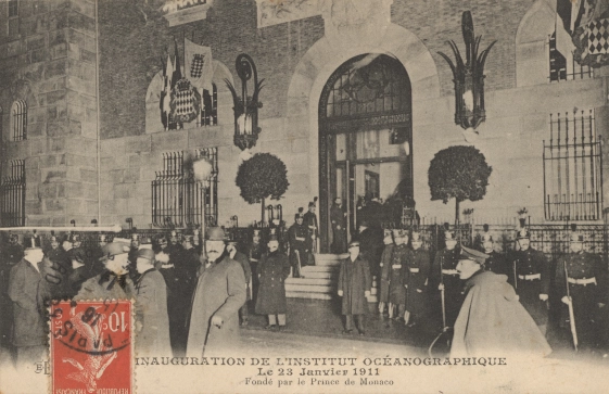 <span x-html="highlightInnerHTML('Inauguration de l'Institut océanographique, le 23 janvier 1911.')"></span>