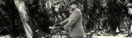 Conférence "Carnets de voyage sur les traces du Prince Albert Ier à motocyclette, 1903-1905" par Michaël Bloche et Jean-Charles Curau.